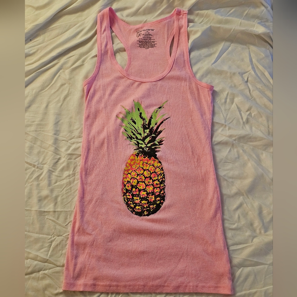 Pink tank with pineapple size LG